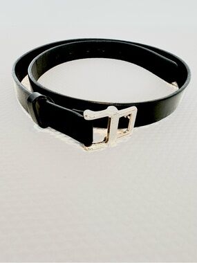 Banana Republic Black Leather Belt with Silver Pop in Buckle EUC 1 inch wide